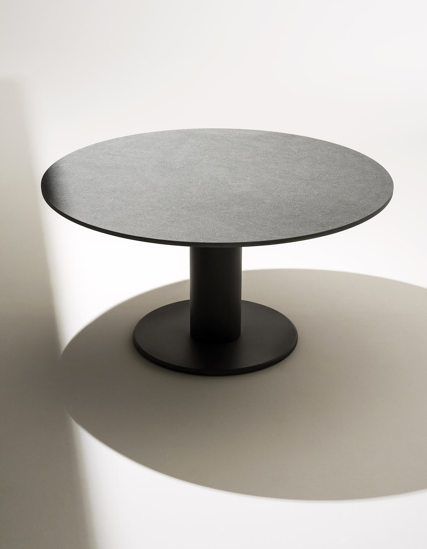 RODA Prodotti Platter Table 01