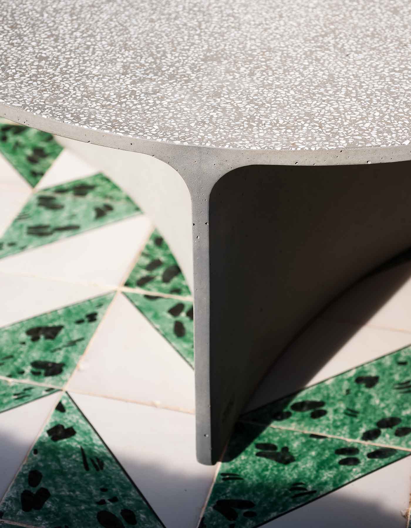 ASPIC Collection | Outdoor Design Tables in Concrete | RODA