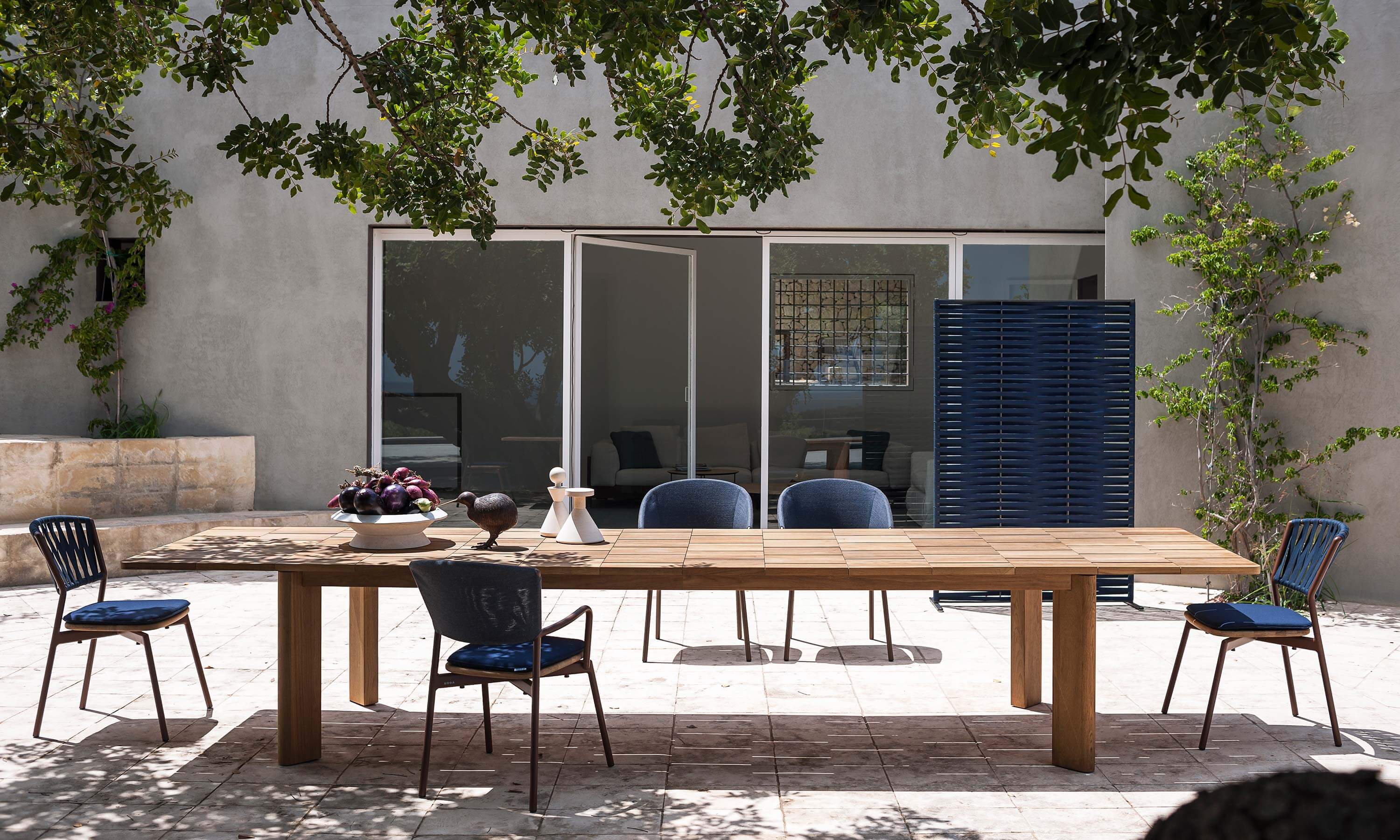 BRICK Extendable Outdoor Dining Table Teak Tabletop RODA