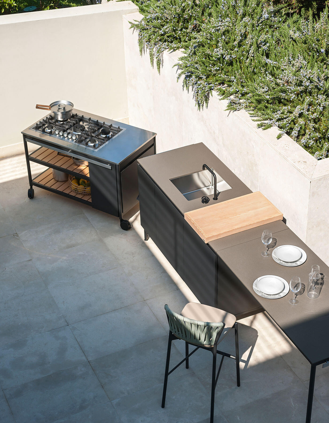 Complete su cocina exterior con la colección outdoor