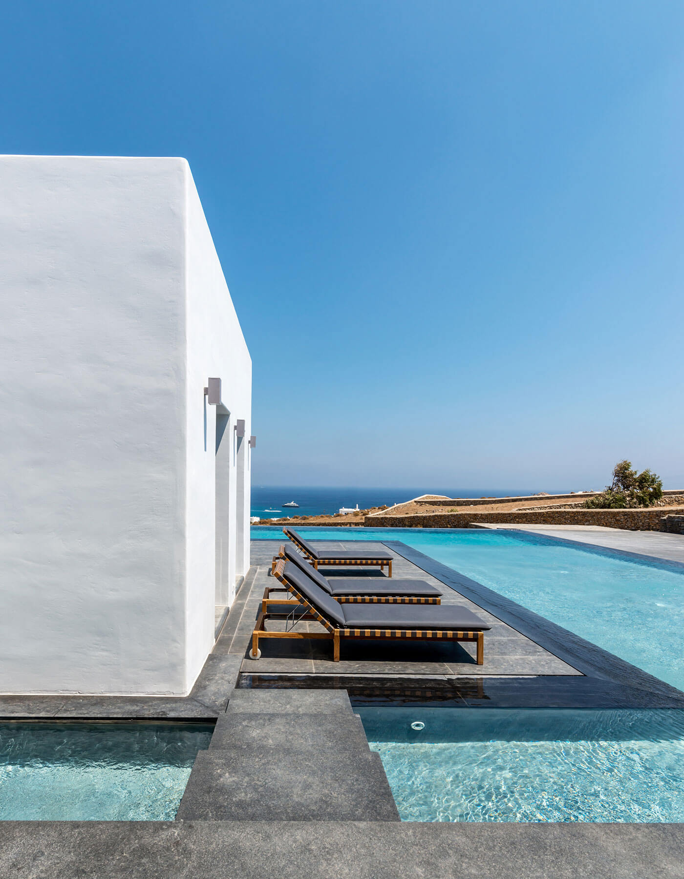 The White Cube in Mykonos I Projects I RODA